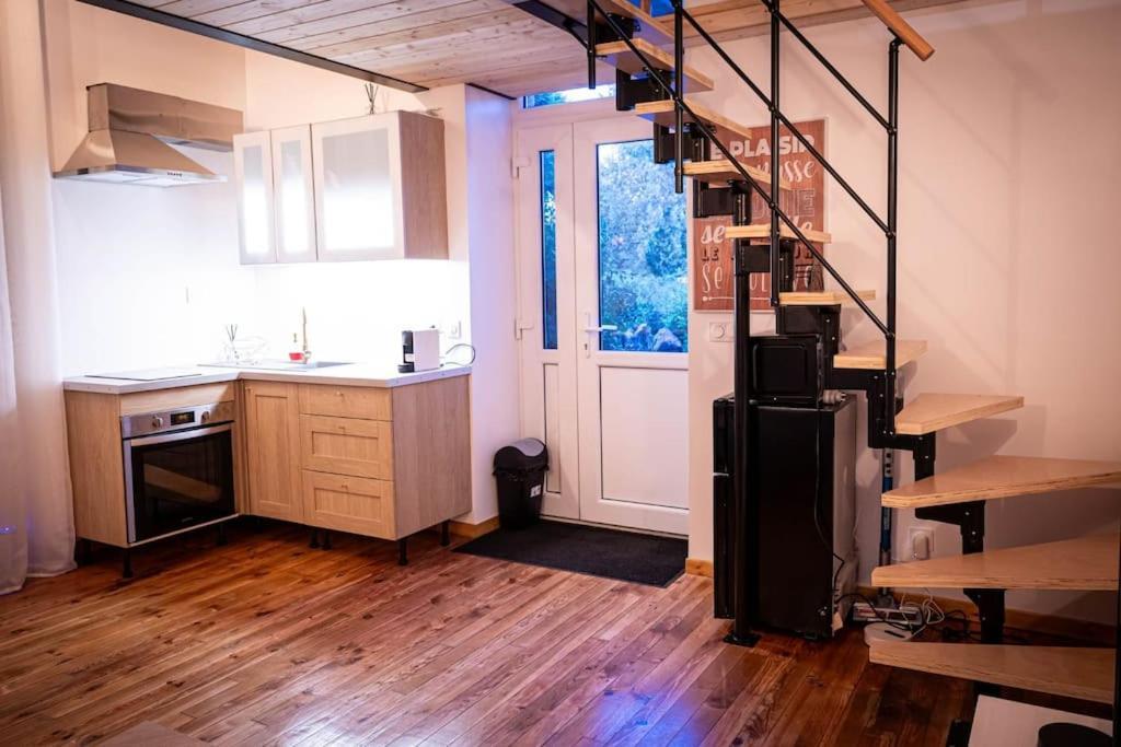 Love Room Spa Privatif Villefranche-sur-Saône Екстериор снимка